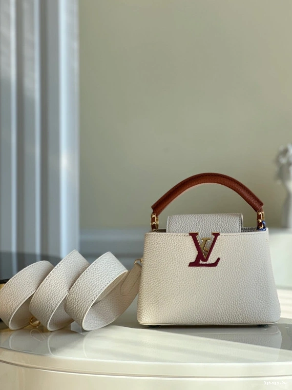 MINI CAPUCINES VUITTON LOUIS 0120